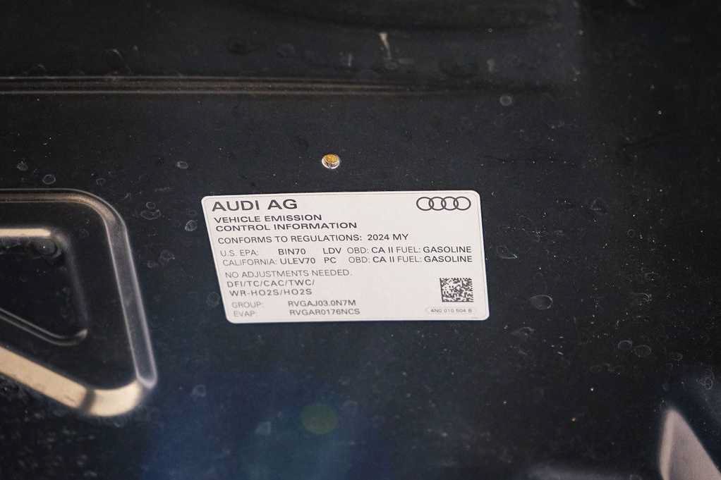 Used 2024 Audi A8 L 3.0T w/ Comfort Plus Package AWD/4WD image 27
