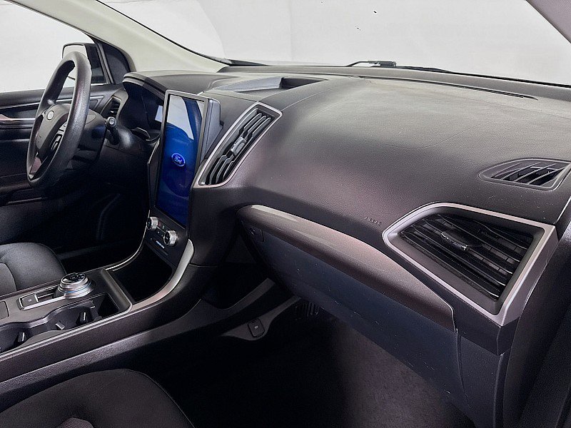 Used 2022 Ford Edge SE w/ Black Appearance Package image 25