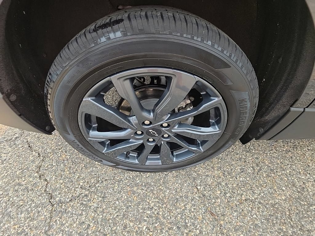 Used 2023 Chevrolet Equinox RS AWD/4WD image 33