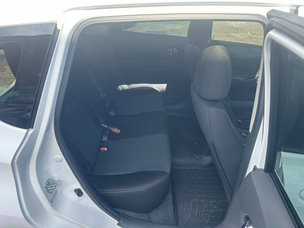 Used 2015 Nissan Versa Note SV FWD image 21