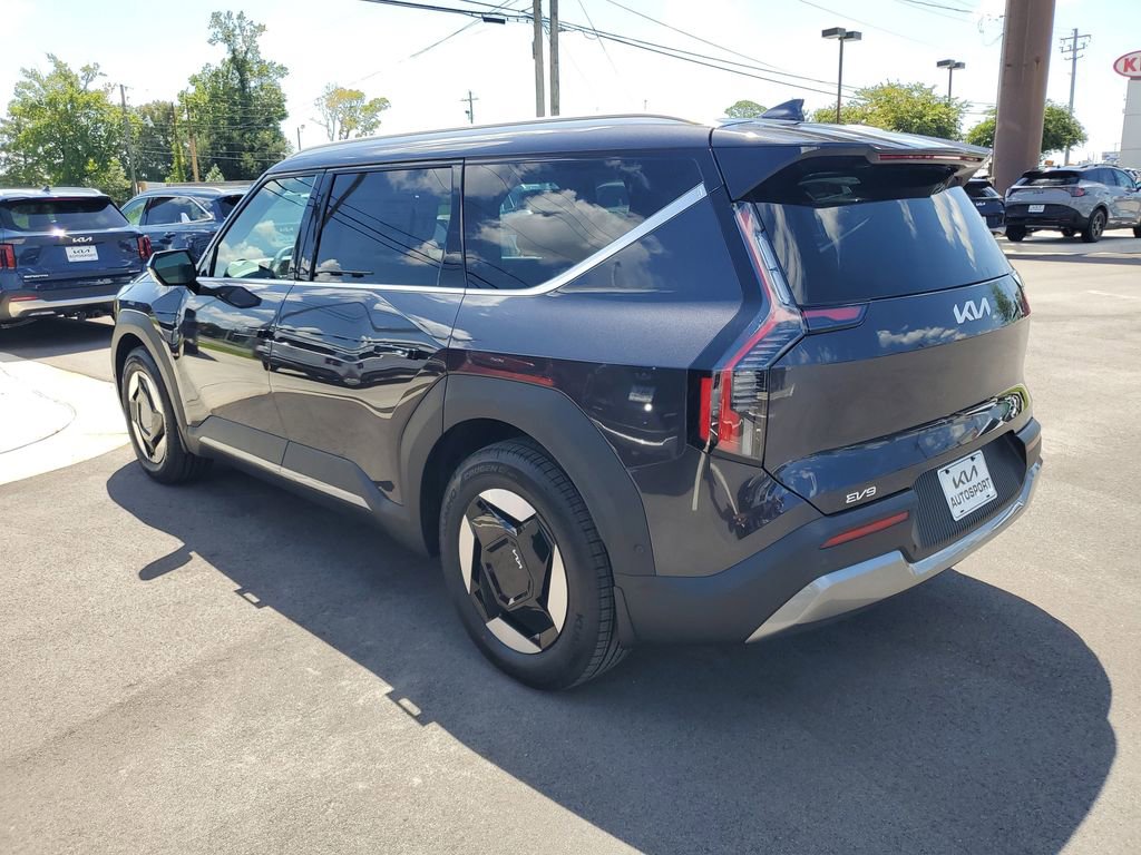 New 2026 Kia EV9 Wind AWD/4WD image 3