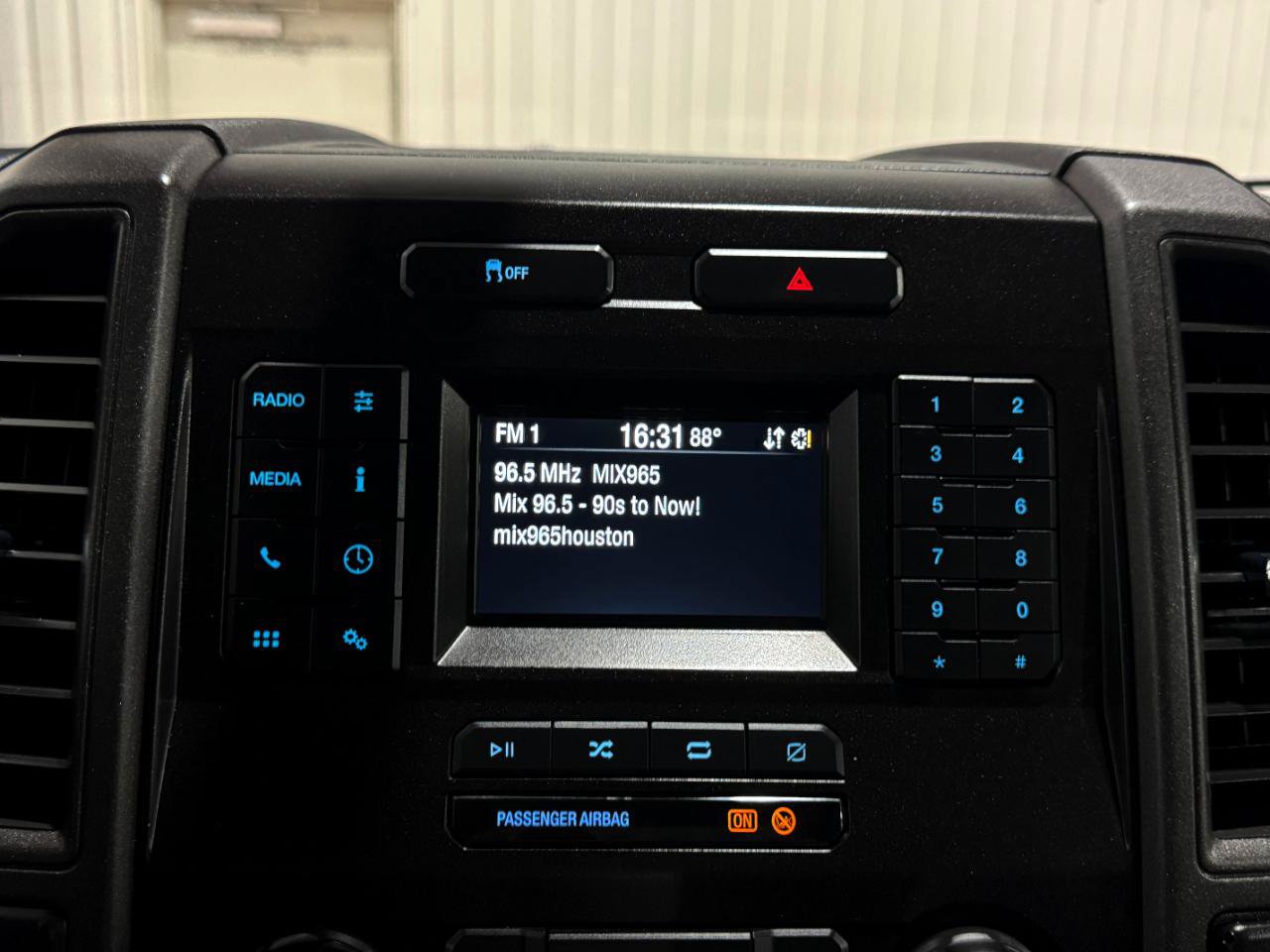Used 2022 Ford F250 XL w/ Power Equipment Group AWD/4WD image 35