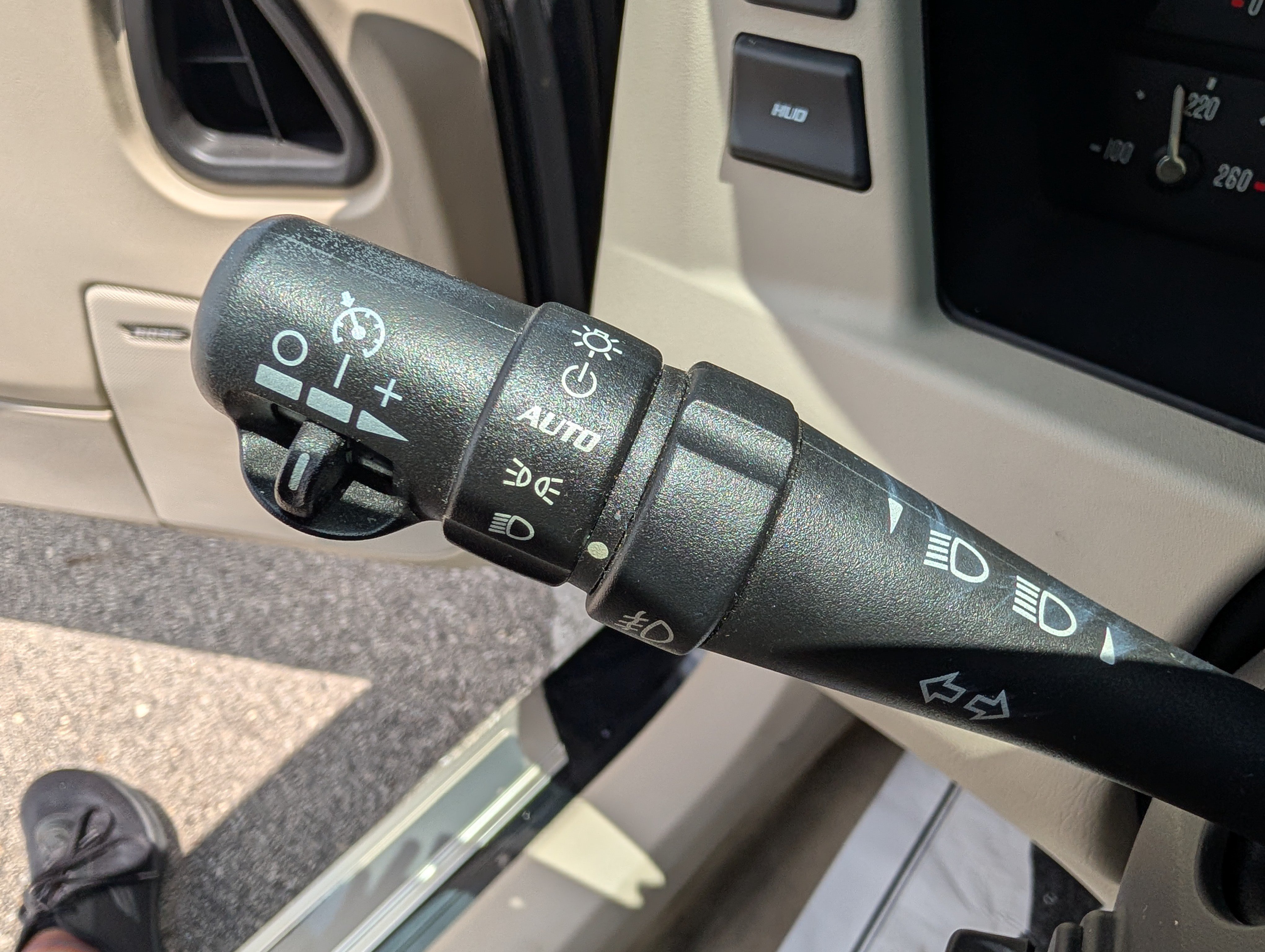 Used 2006 Cadillac XLR V RWD image 24