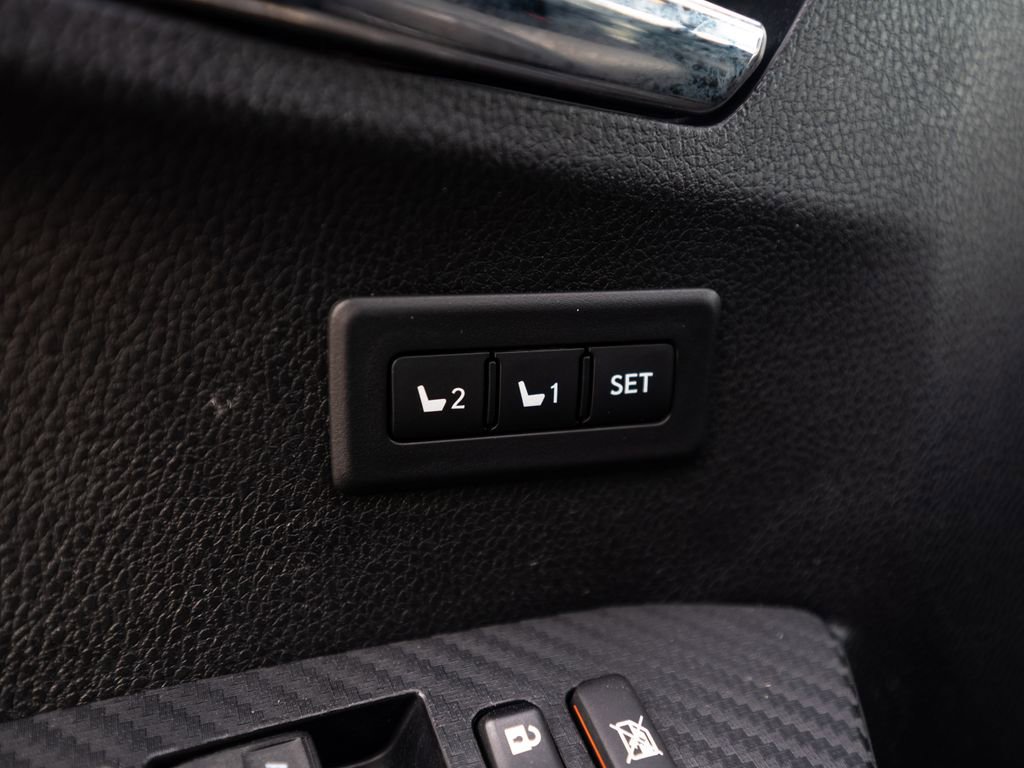 Used 2014 Toyota RAV4 Limited w/ Technology Package AWD/4WD image 23