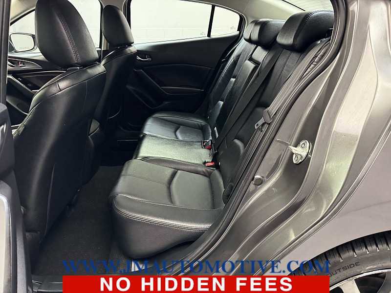 Used 2018 MAZDA MAZDA3 Grand Touring w/ Premium Equipment Package FWD image 15