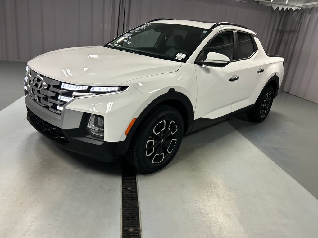 Used 2023 Hyundai Santa Cruz SEL w/ Activity Package AWD/4WD image 3