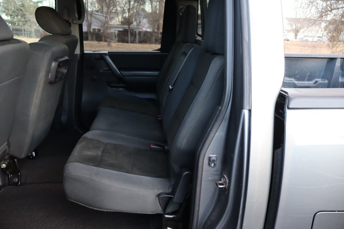 Used 2014 Nissan Titan S image 20