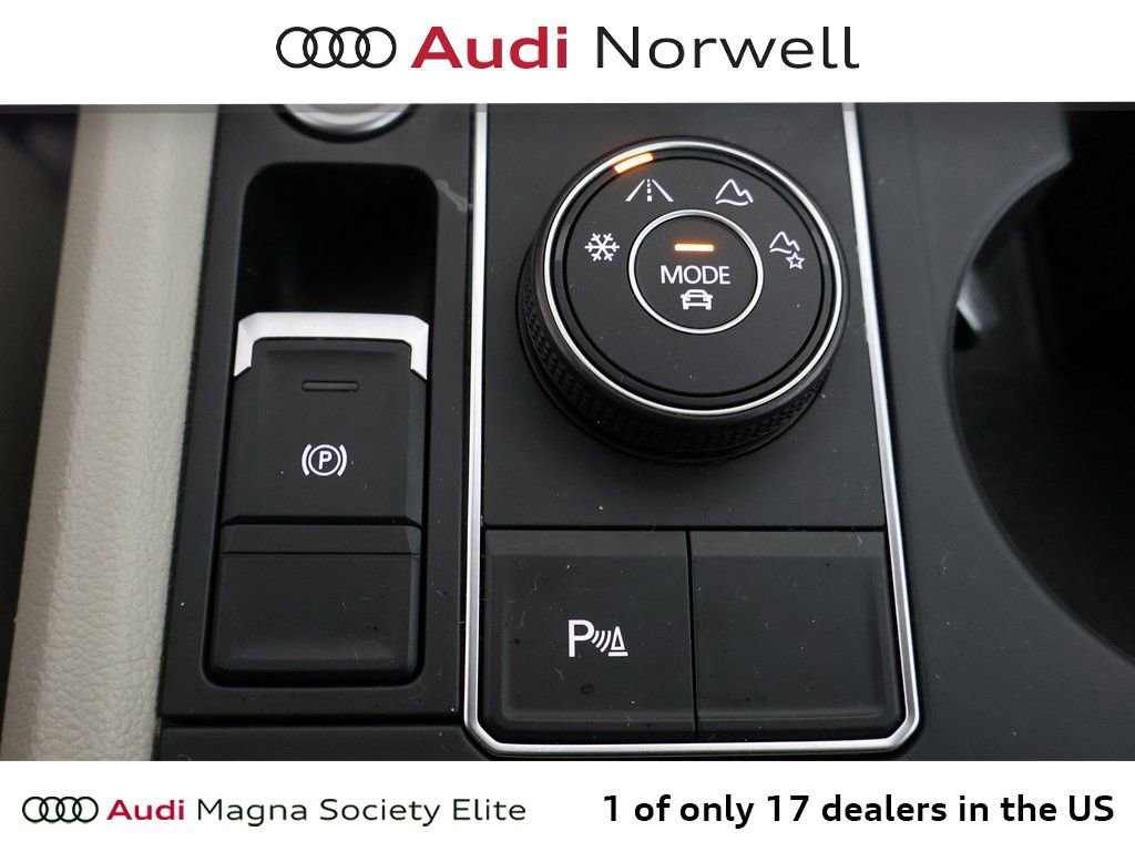 Used 2021 Volkswagen Atlas SE w/ Panoramic Sunroof Package image 4