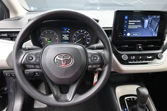 Used 2025 Toyota Corolla LE FWD image 13