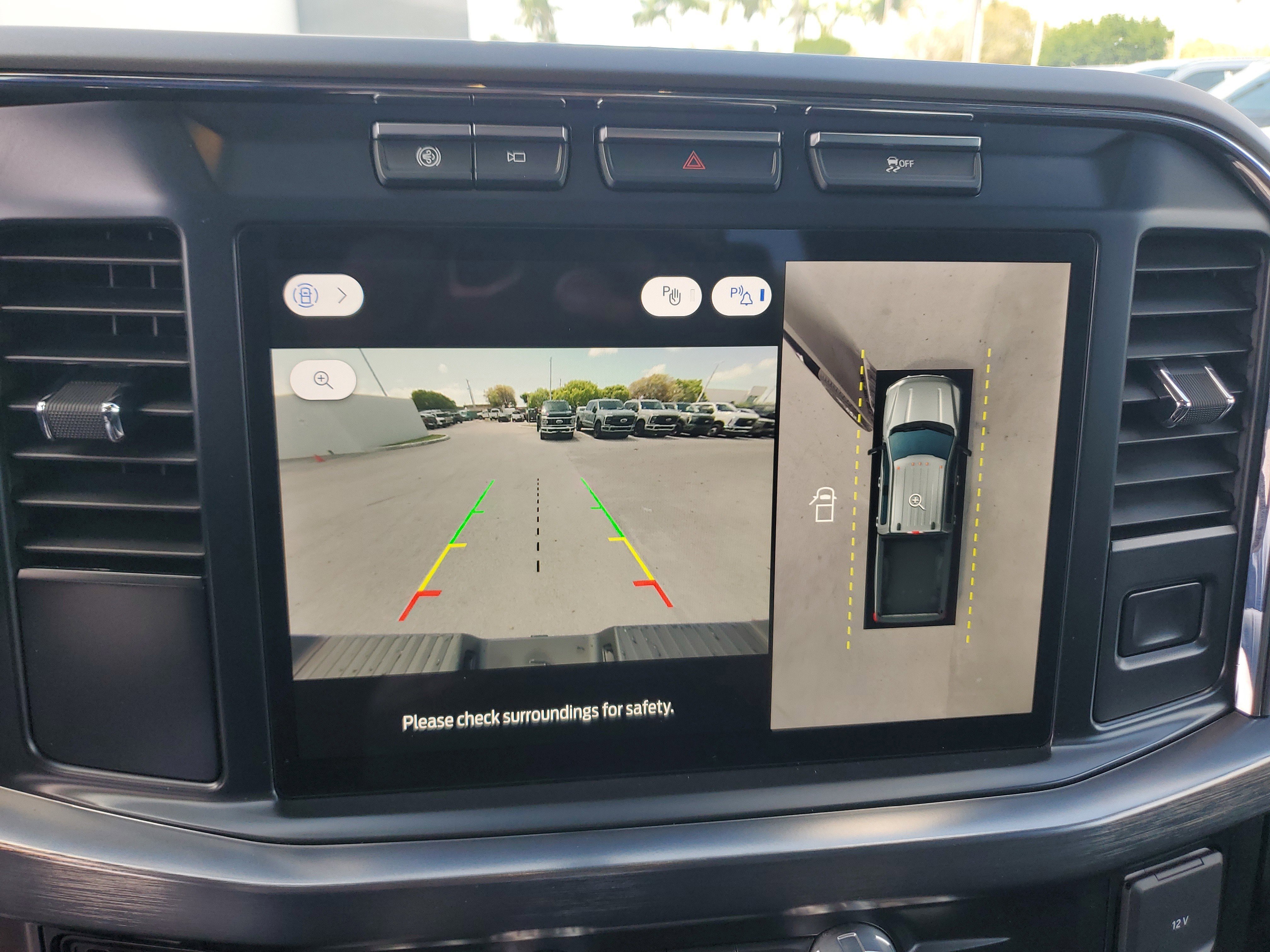 Certified 2024 Ford F250 Lariat image 11