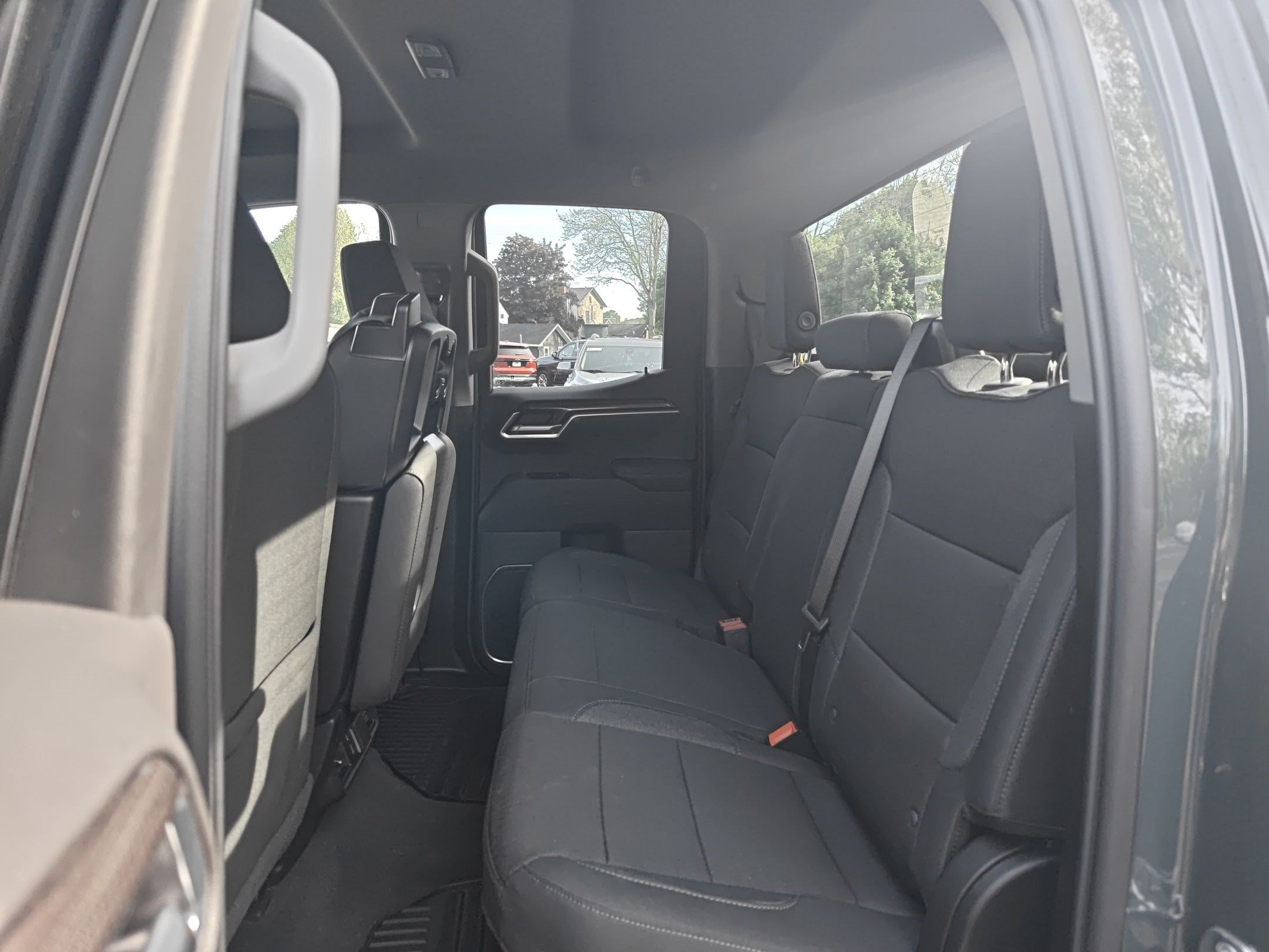 Certified 2026 Chevrolet Silverado 1500 LT AWD/4WD image 14