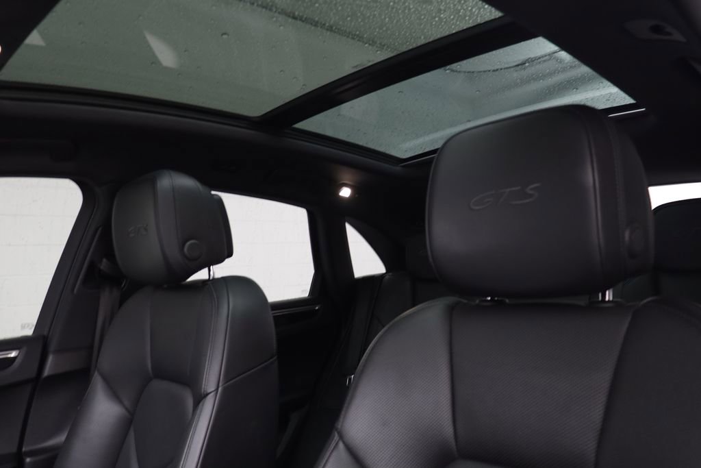 Used 2018 Porsche Macan GTS image 13