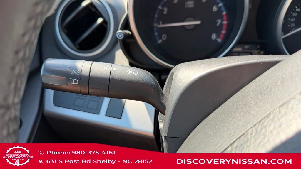 Used 2012 MAZDA MAZDA3 i Touring FWD image 21
