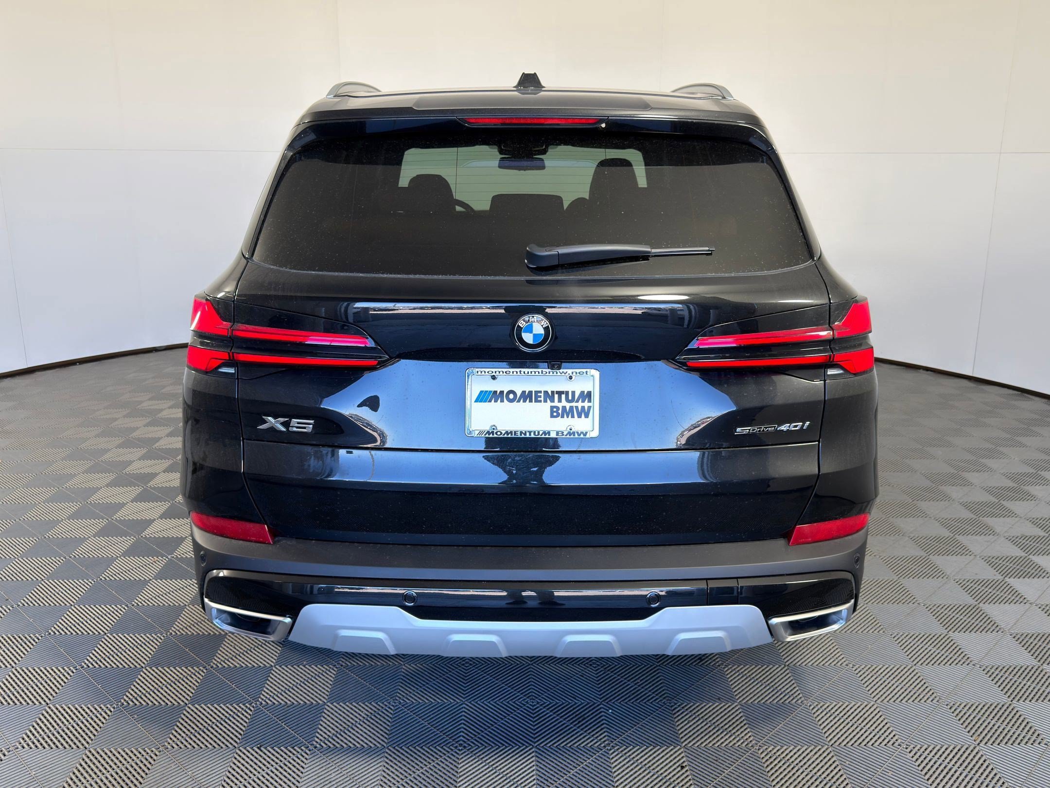 Used 2026 BMW X5 sDrive40i w/ Parking Assistance Package RWD image 8