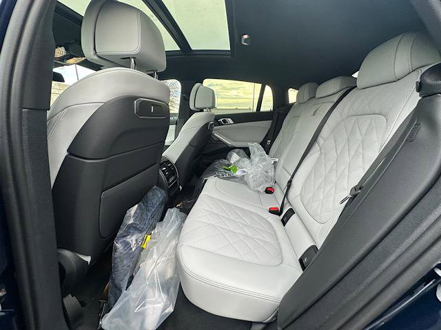 New 2026 BMW X6 xDrive40i image 5