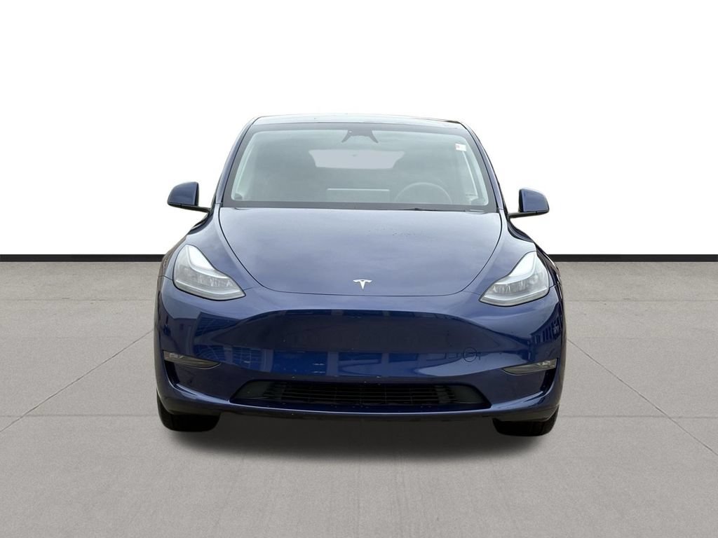 Used 2024 Tesla Model Y Long Range AWD/4WD image 2