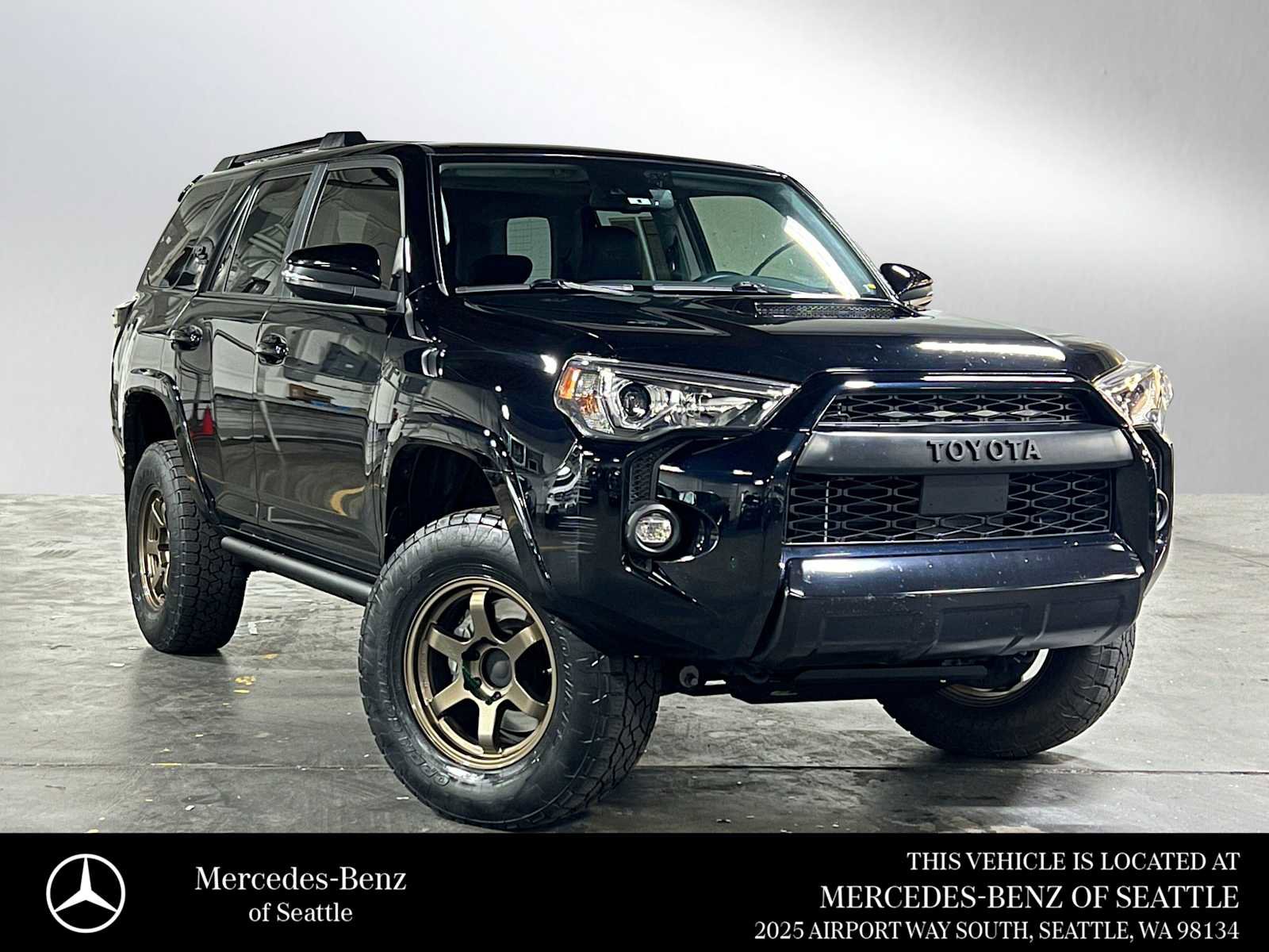 Used 2021 Toyota 4Runner TRD Off-Road Premium w/ Moonroof Package AWD/4WD image 1