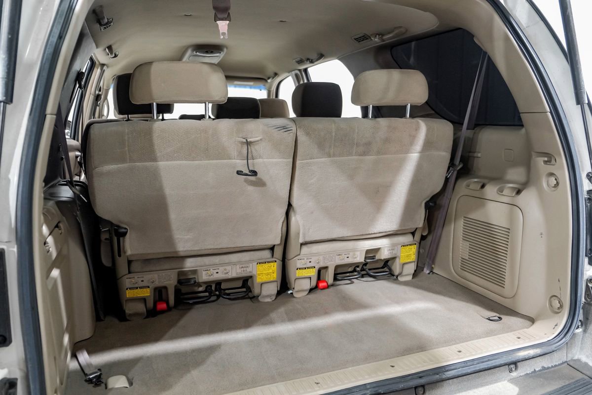 Used 2004 Toyota Sequoia SR5 image 58