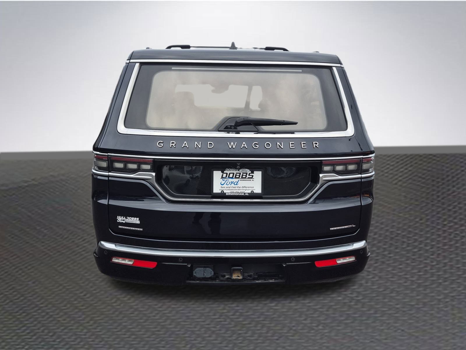 Used 2023 Jeep Grand Wagoneer L Series III image 6