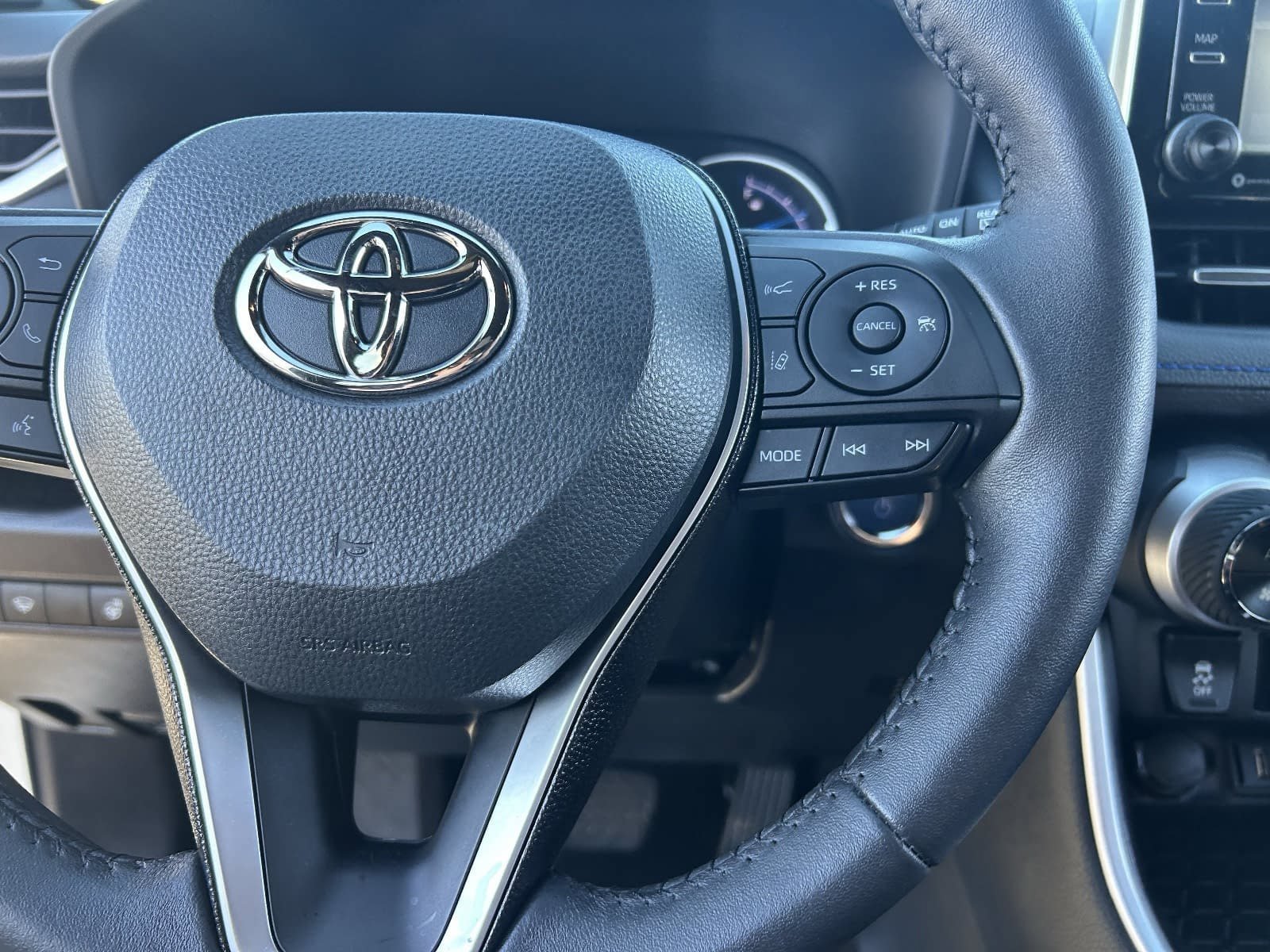 Used 2021 Toyota RAV4 XSE w/ XSE Grade Weather Package AWD/4WD image 28