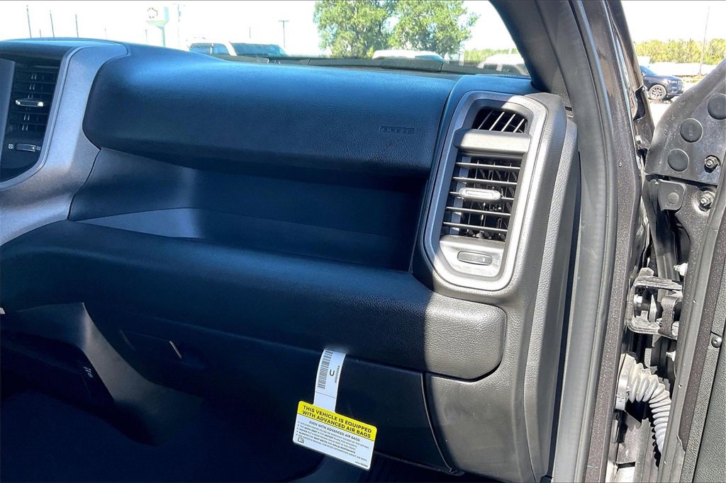 Used 2024 RAM 3500 Tradesman w/ Chrome Appearance Group image 23