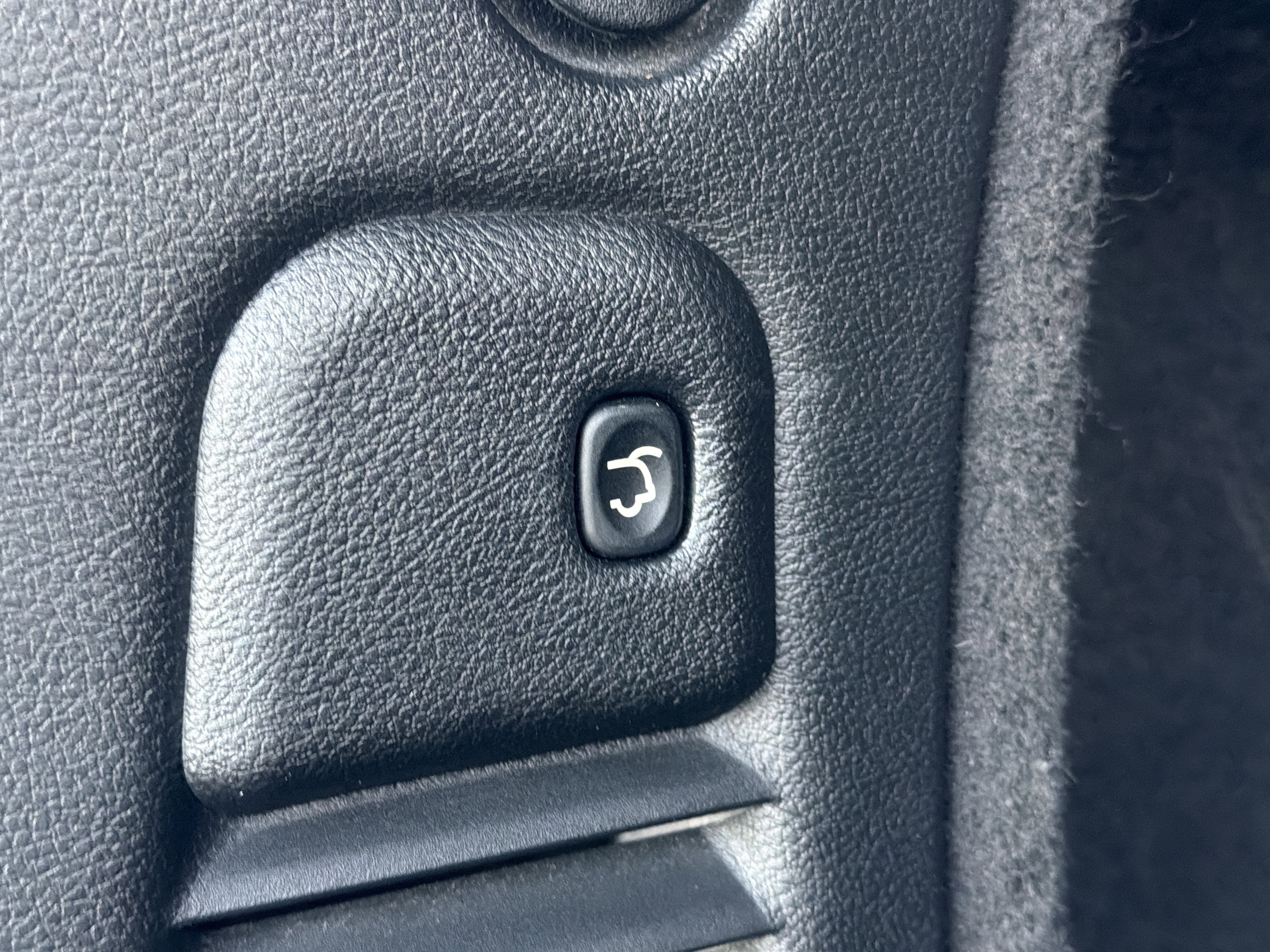 Used 2021 Dodge Durango R/T image 21