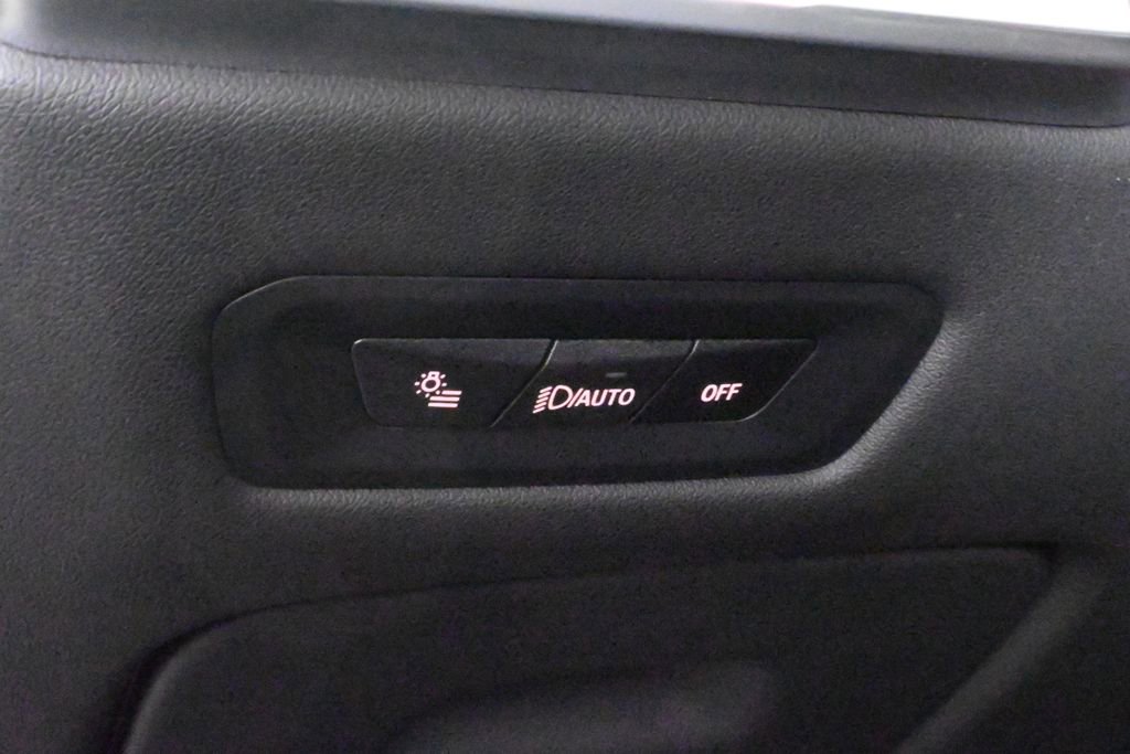 Used 2025 BMW X5 M60i w/ Executive Package image 30