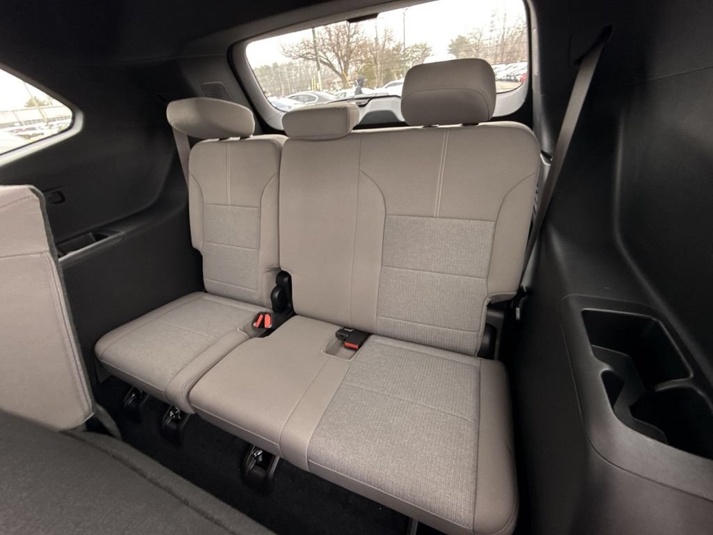 New 2026 GMC Acadia Elevation FWD image 25