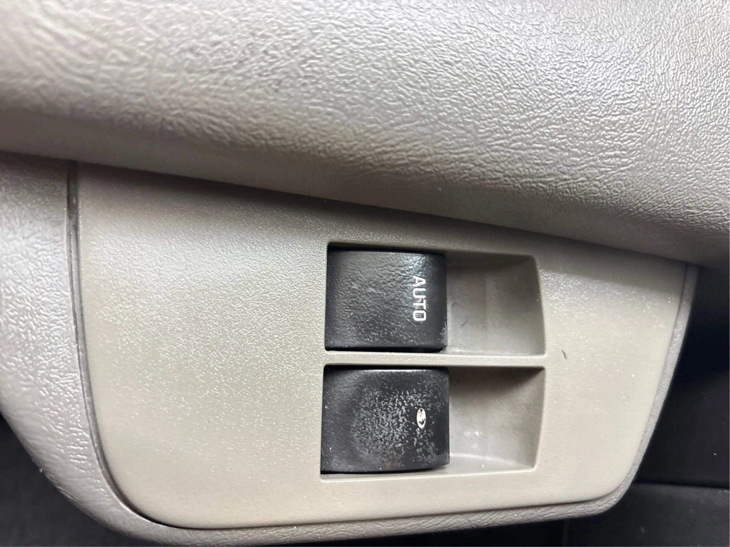 Used 2008 GMC Savana 3500 Extended Passenger w/ LT Preferred Equipment Group image 36