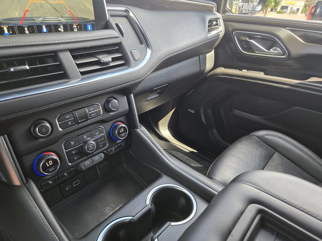 Used 2023 Chevrolet Tahoe Z71 w/ Luxury Package AWD/4WD image 14
