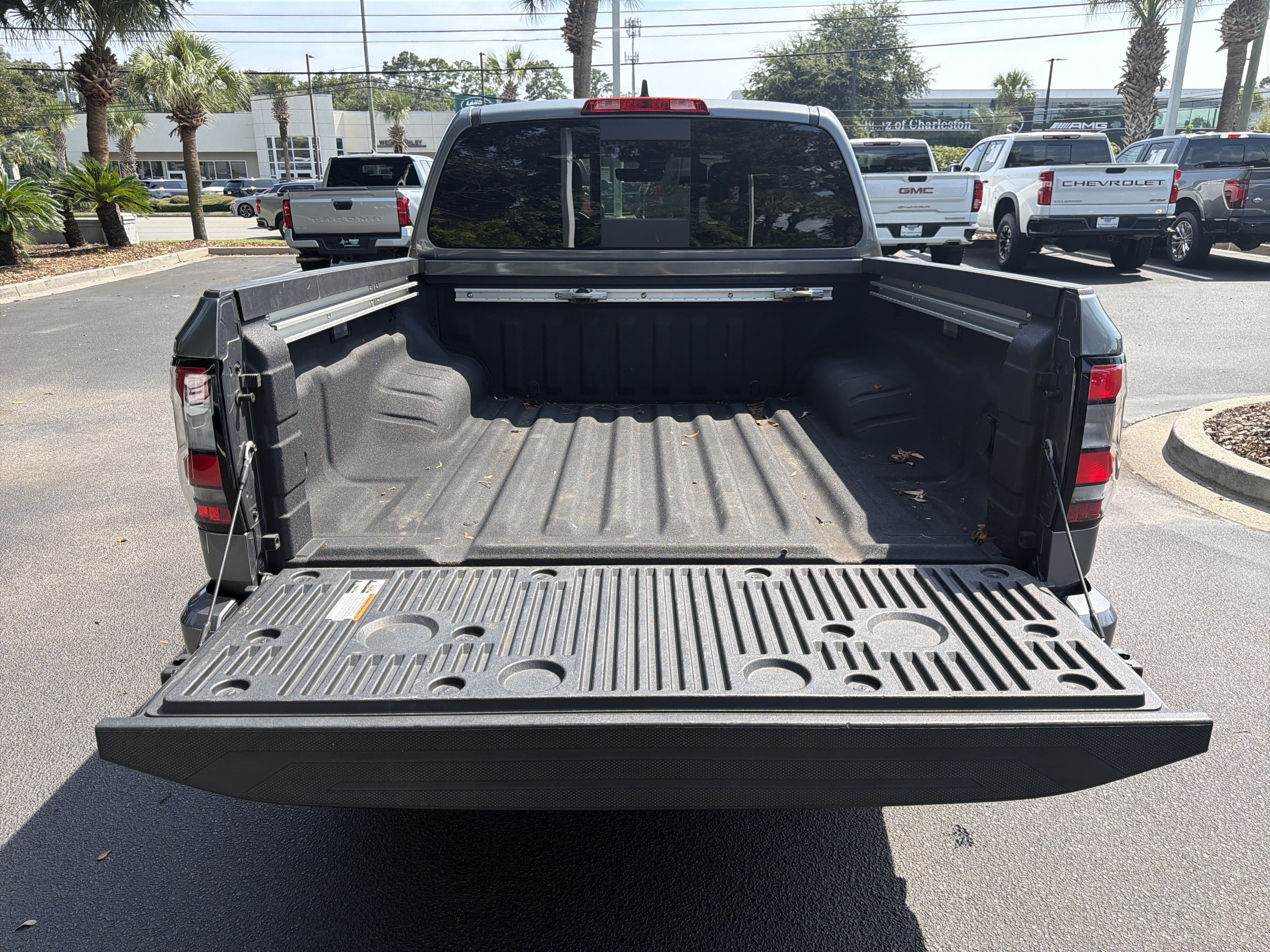 Used 2025 Nissan Frontier PRO-4X w/ Pro Premium Package AWD/4WD image 34