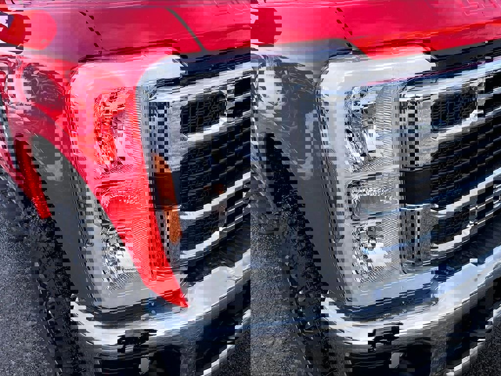 Used 2025 Ford F350 XLT w/ Tremor Off-Road Package image 29