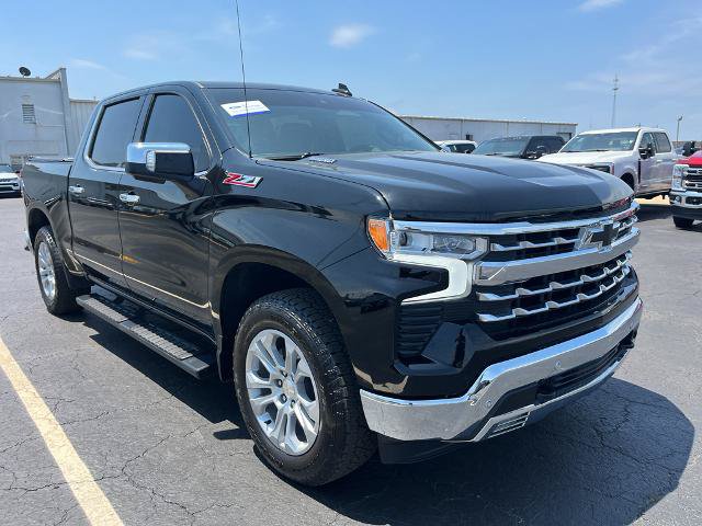 Used 2026 Chevrolet Silverado 1500 LTZ AWD/4WD image 3