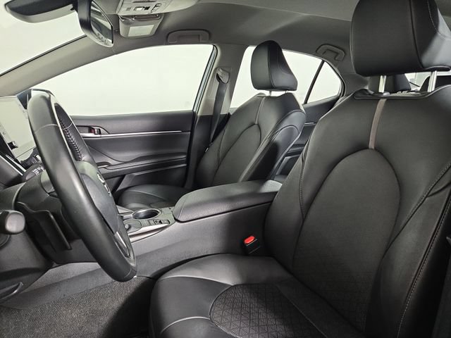 Used 2024 Toyota Camry XSE FWD image 12