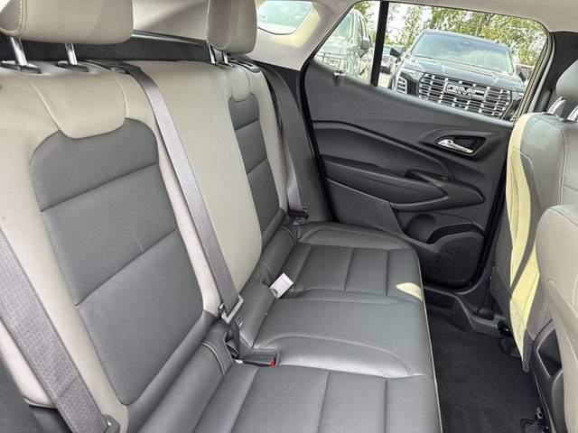 Used 2024 Chevrolet Trax ACTIV w/ Sunroof Package FWD image 26