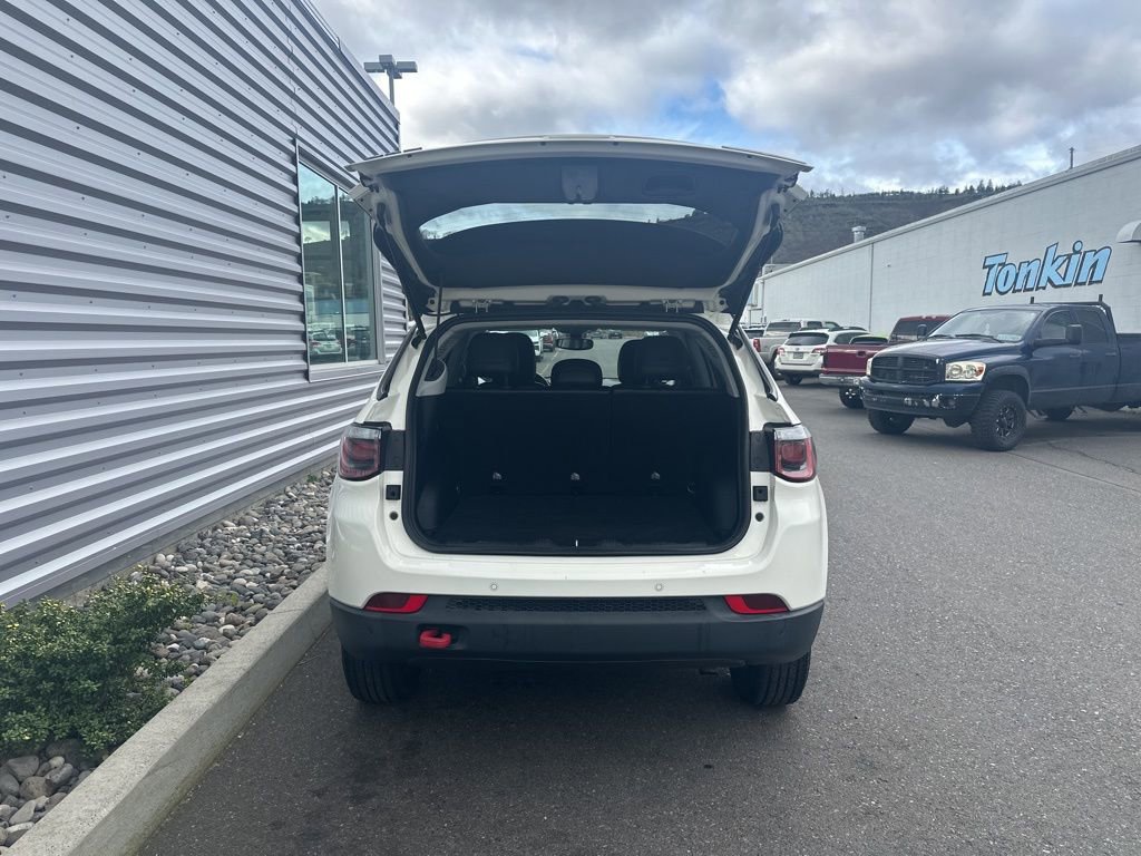 Used 2019 Jeep Compass Trailhawk w/ Safety & Security Group AWD/4WD image 4
