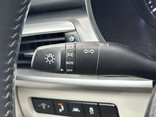 Used 2020 Kia Telluride S w/ S 8 Passenger Seating Package AWD/4WD image 27