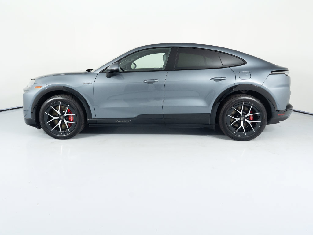 New 2026 Porsche Cayenne Turbo AWD/4WD image 2