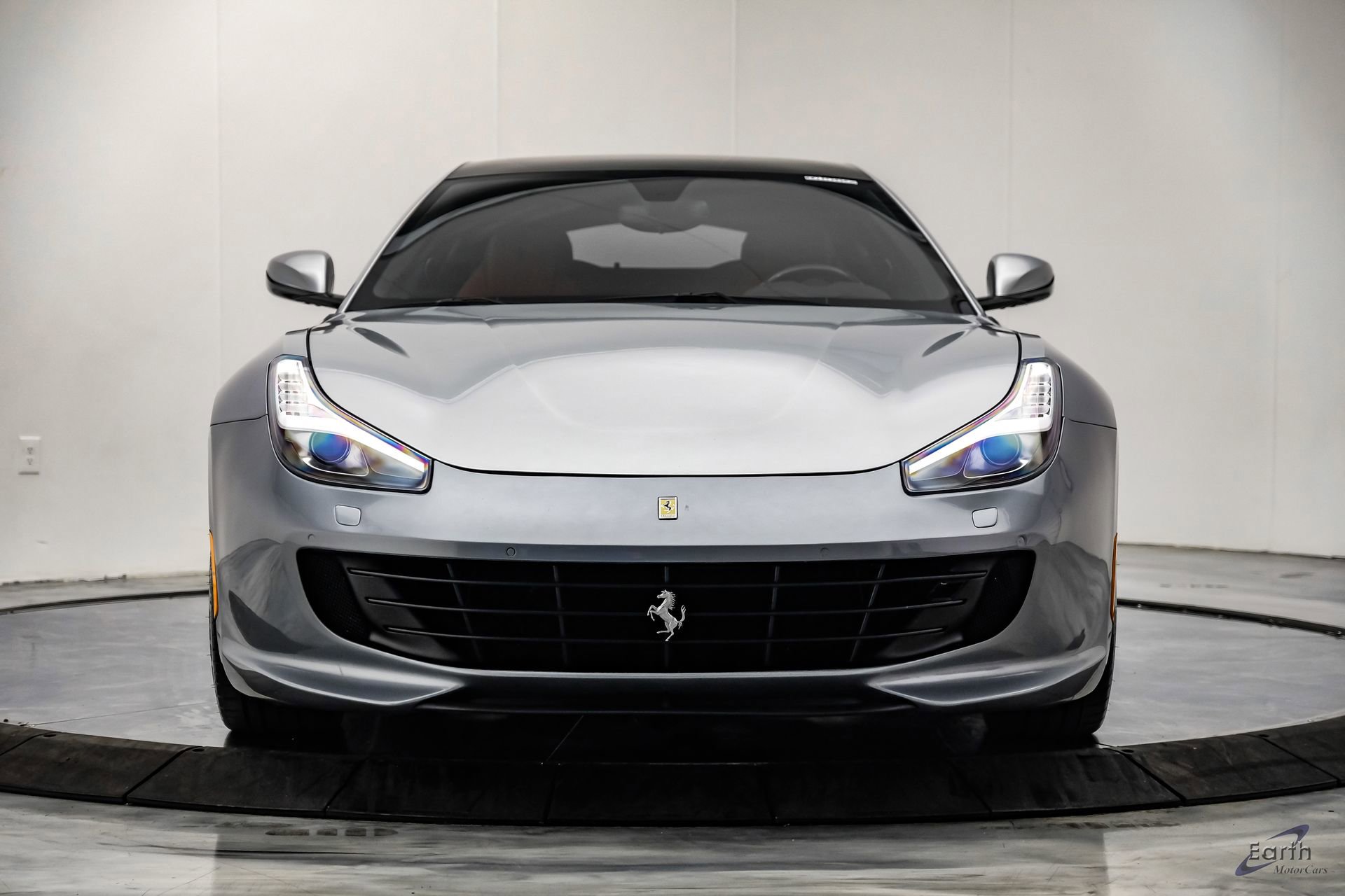 Used 2018 Ferrari GTC4Lusso AWD/4WD image 33