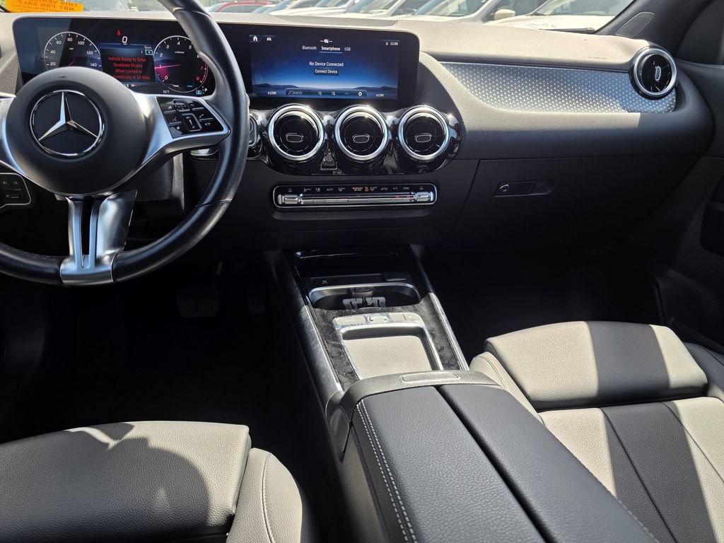 Used 2025 Mercedes-Benz GLA 250 image 14