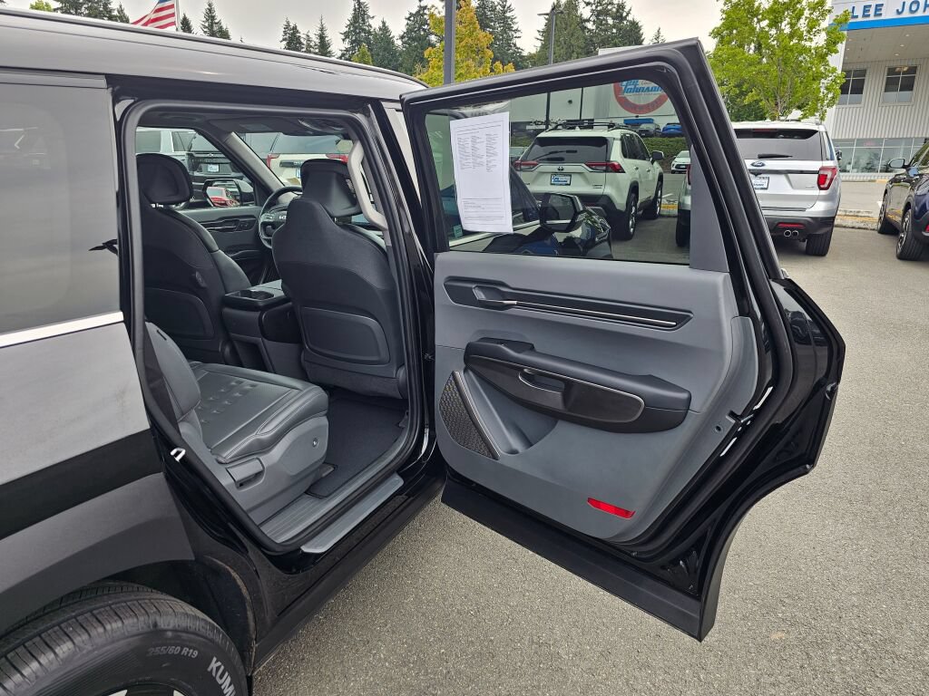 Certified 2024 Kia EV9 Wind AWD/4WD image 28