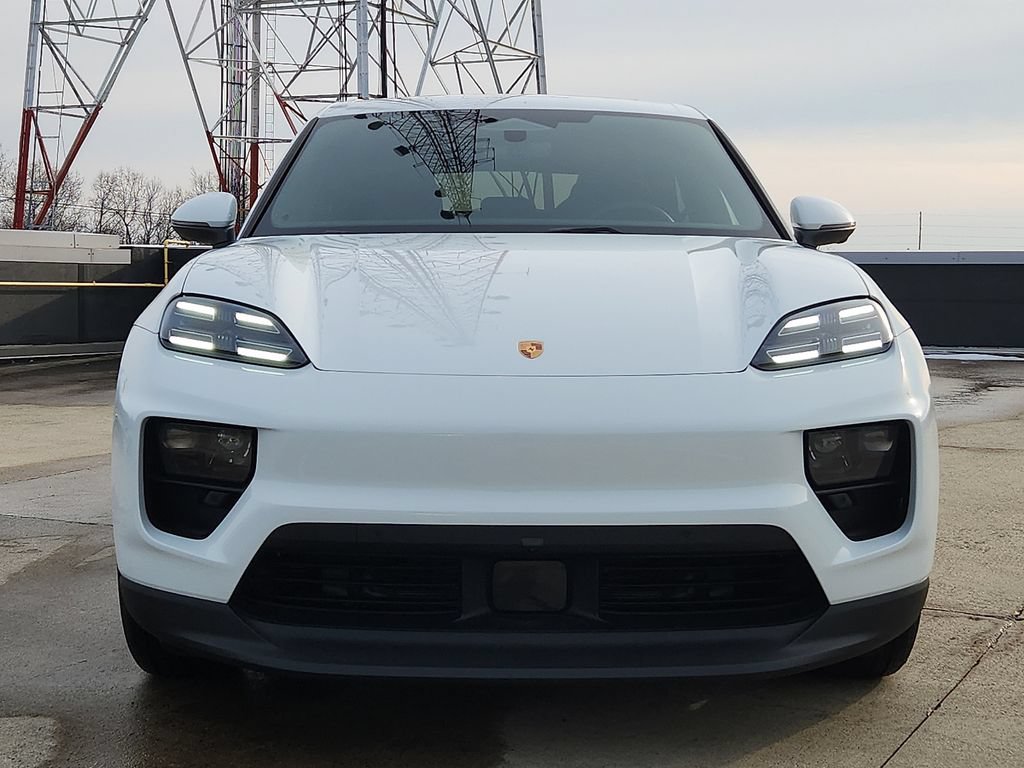 New 2026 Porsche Macan 4S Electric AWD/4WD image 8