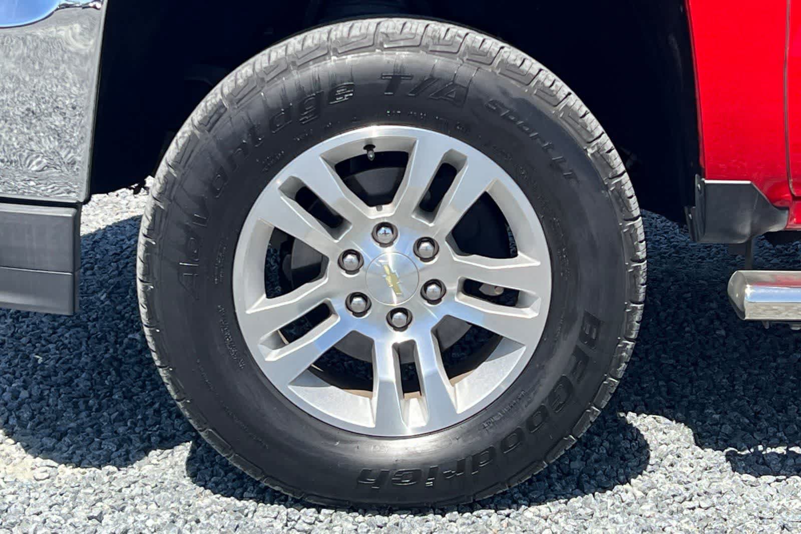 Used 2018 Chevrolet Silverado 1500 LT w/ All Star Edition RWD image 34
