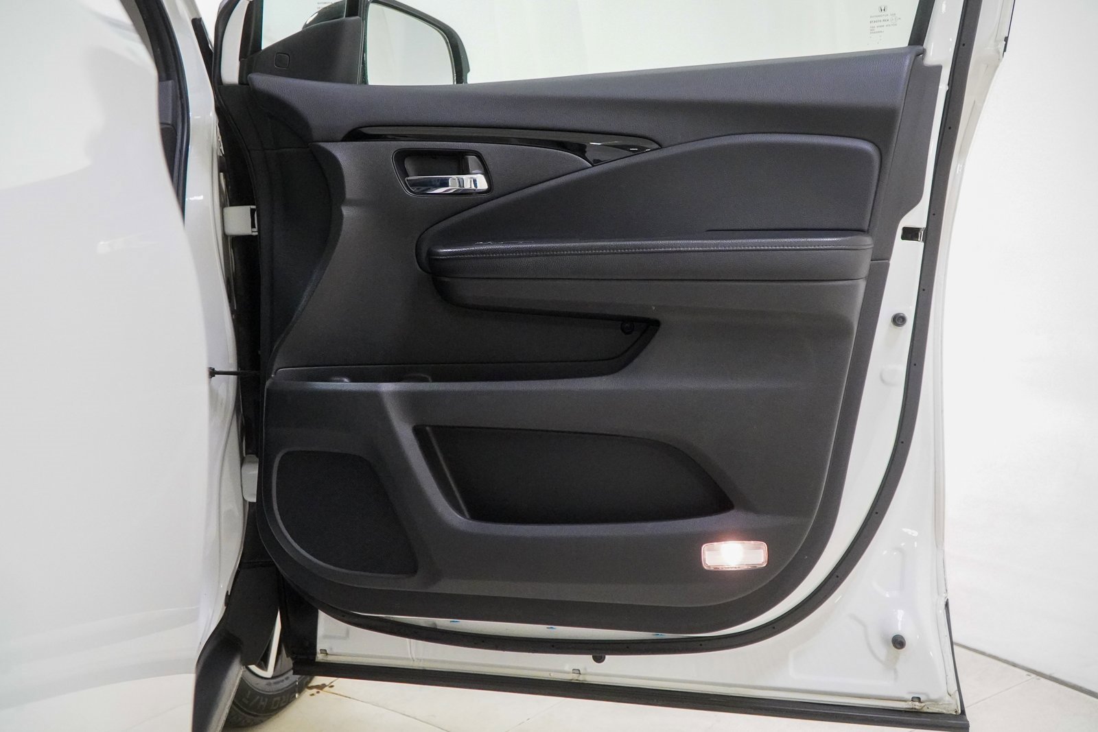 Used 2020 Honda Pilot Touring image 41