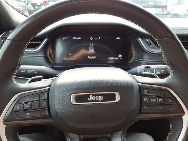 Used 2024 Jeep Grand Cherokee L Limited w/ Luxury Tech Group II image 17