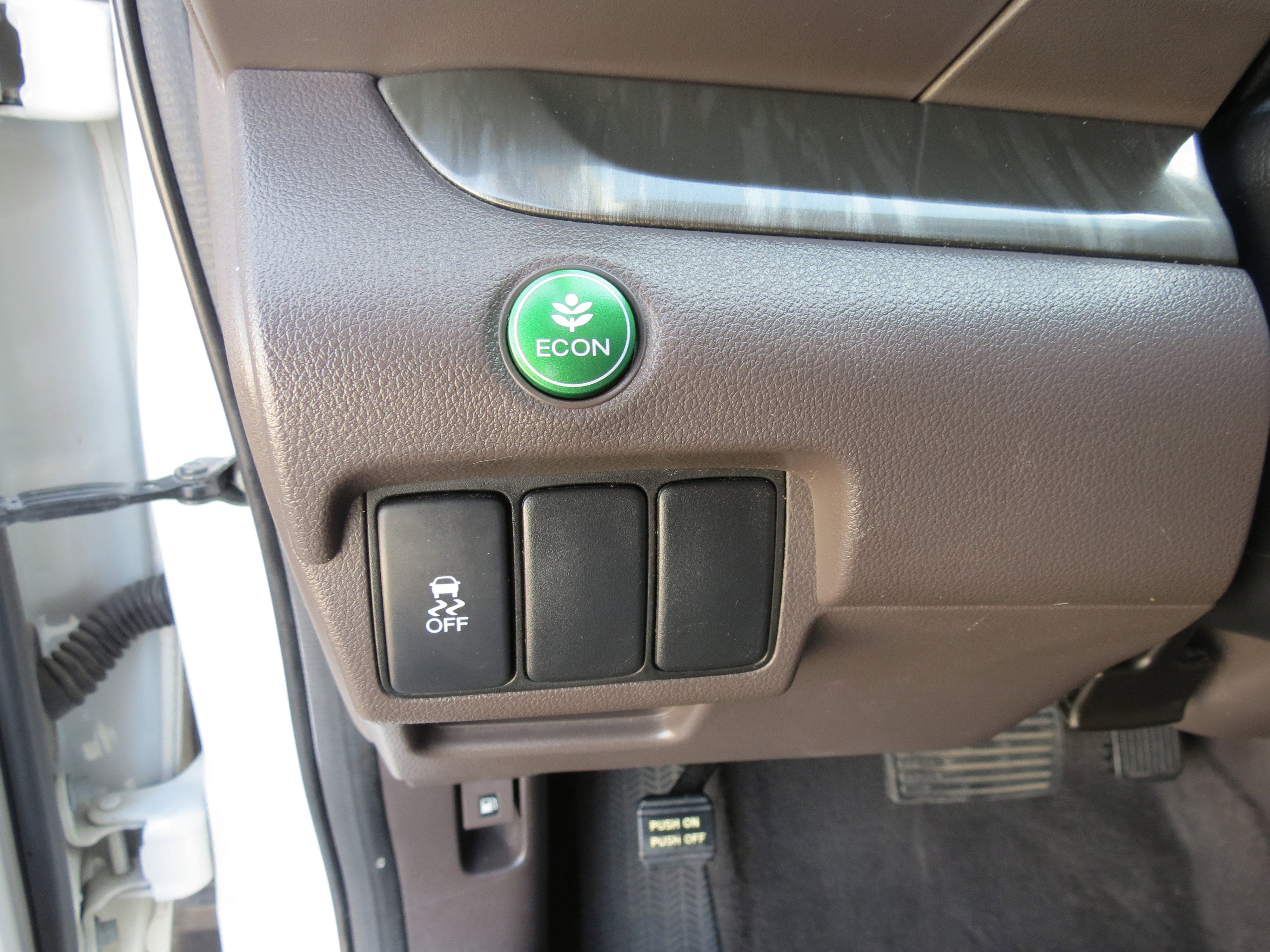 Used 2012 Honda CR-V EX-L image 17