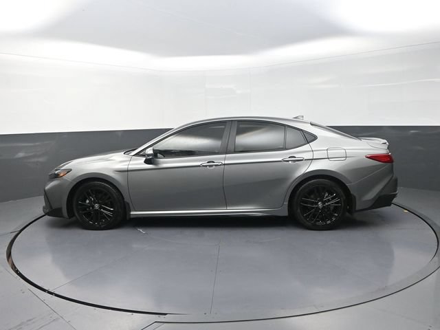 Used 2026 Toyota Camry SE w/ Convenience Package FWD image 4