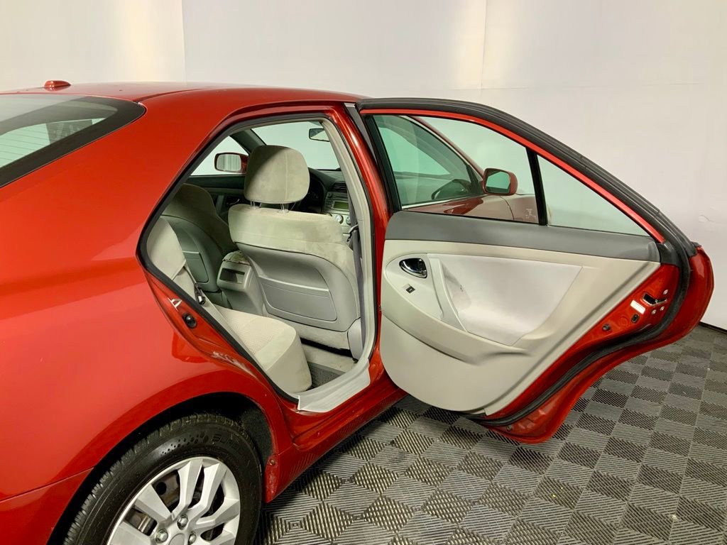 Used 2010 Toyota Camry FWD image 25