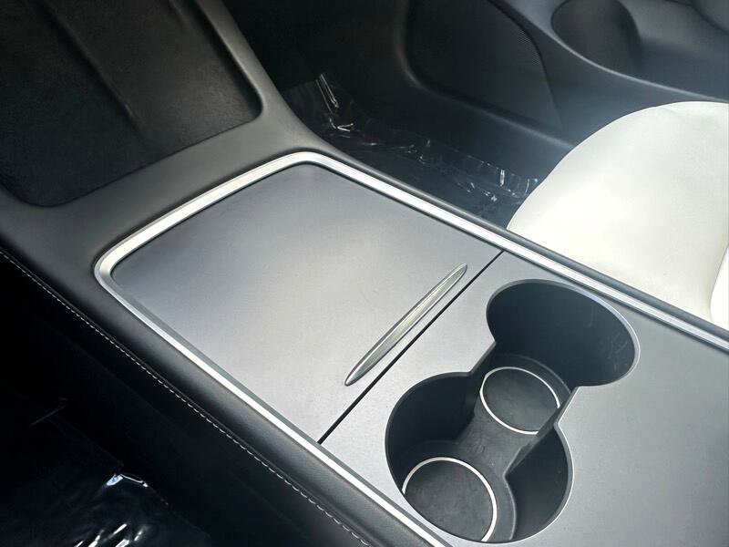 Used 2021 Tesla Model 3 Performance image 24