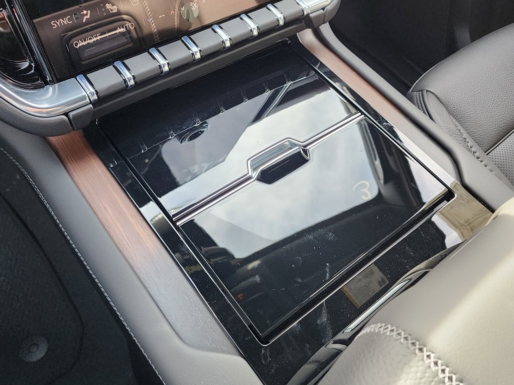 New 2026 GMC Yukon Denali w/ Denali Reserve Package image 34